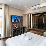Globo Suite-correnti 3* סנרמו
