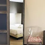 Globo Suite-correnti Hotel