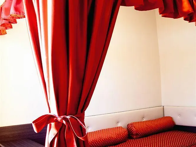 酒店 Globo Suite-correnti 3*