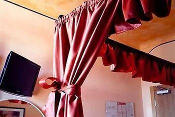 Globo Suite-correnti 酒店 圣雷默