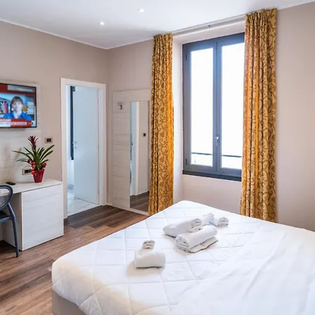 Globo Suite-correnti Otel 3*