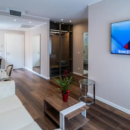 Globo Suite-correnti Otel Sanremo
