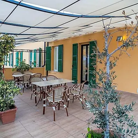 Globo Suite-correnti Hotel