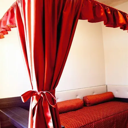 ホテル Globo Suite-correnti 3*