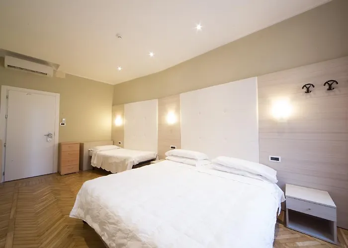 Hotel Globo Suite-correnti 3*