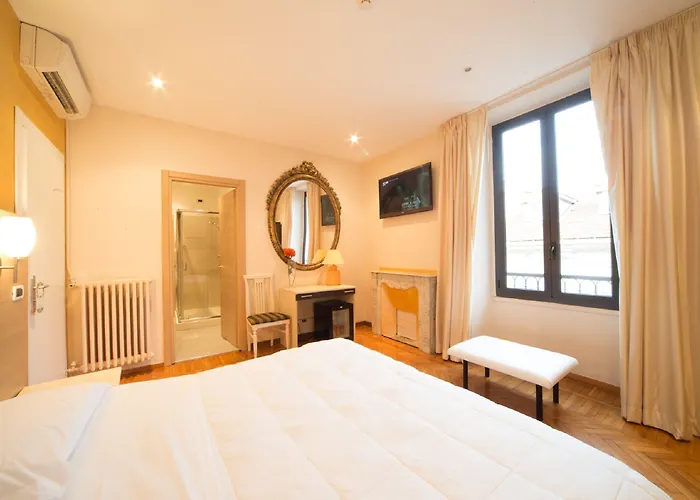 Globo Suite-correnti 호텔 산레모