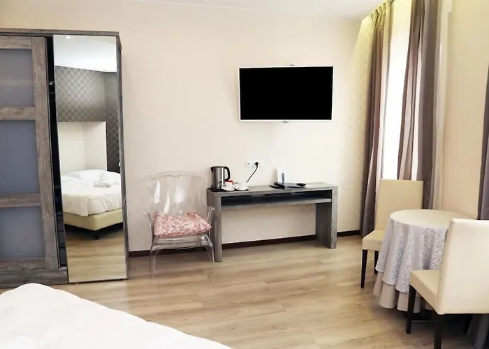 Globo Suite-correnti ホテル サンレモ