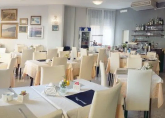 Hotel Globo Suite-correnti 3*